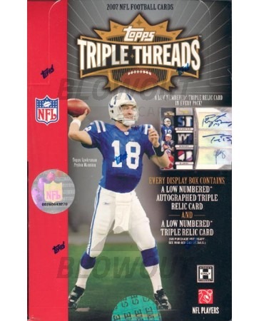 2007 Topps Triple Threads Football Hobby 9 Box Case